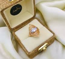 Oval Stone Leaf Design Ring