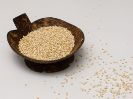 Quinoa Seeds - Complete Protein - Nutrient Rich - Gluten Free - Heart Healthy
