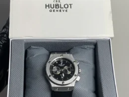 Hublot Classic Fusion Strap Mens Watch