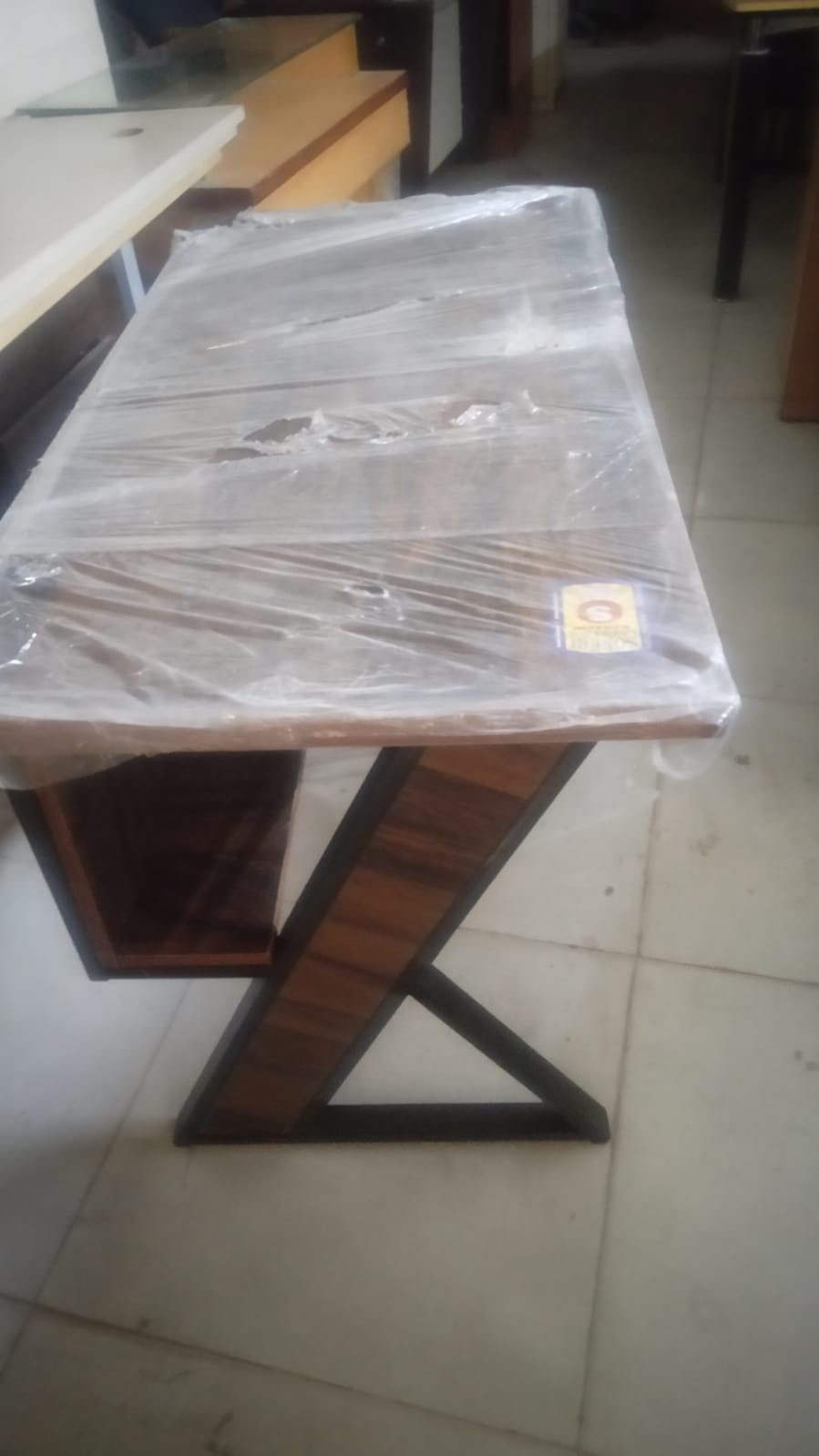 Table Iron base K-shape Lamination Board Top